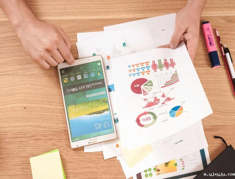 外贸呼叫中心怎么选？2025 年国际化功能与通话质量对比